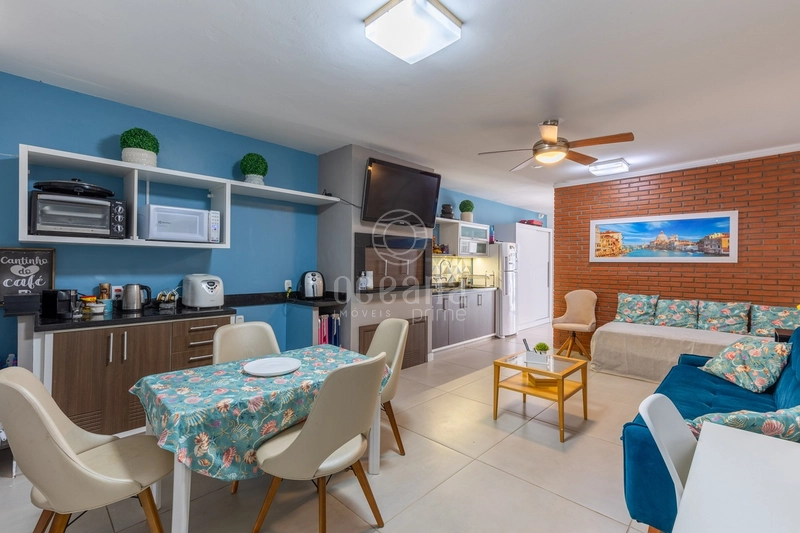 LINDA CASA EM ATLÂNTIDA: 9ª foto da galeria de imagens do imóvel