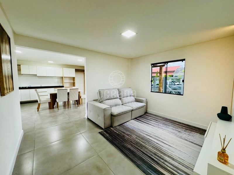 CASA A VENDA EM ATLÂNTIDA SUL: 7ª foto da galeria de imagens do imóvel