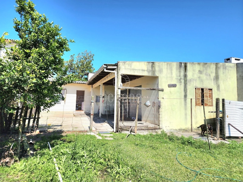 CASA EM CAPÃO NOVO: 4ª foto da galeria de imagens do imóvel
