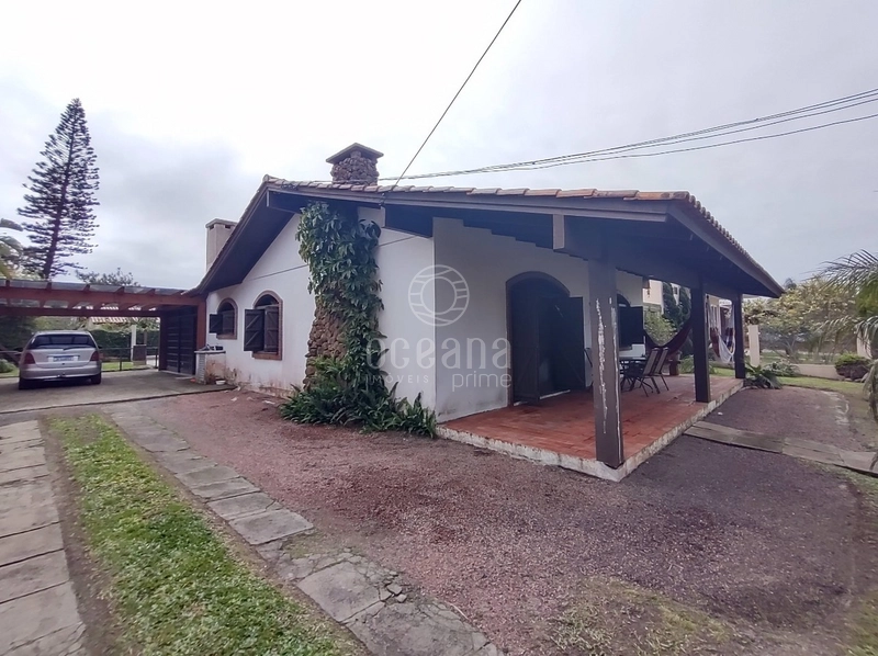 CASA A VENDA EM ATLÂNTIDA: 8ª foto da galeria de imagens do imóvel