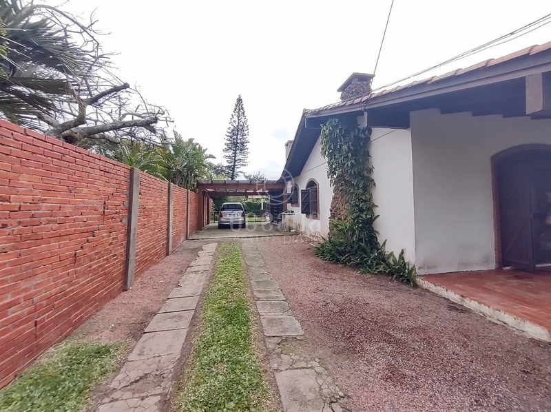 CASA A VENDA EM ATLÂNTIDA: 11ª foto da galeria de imagens do imóvel