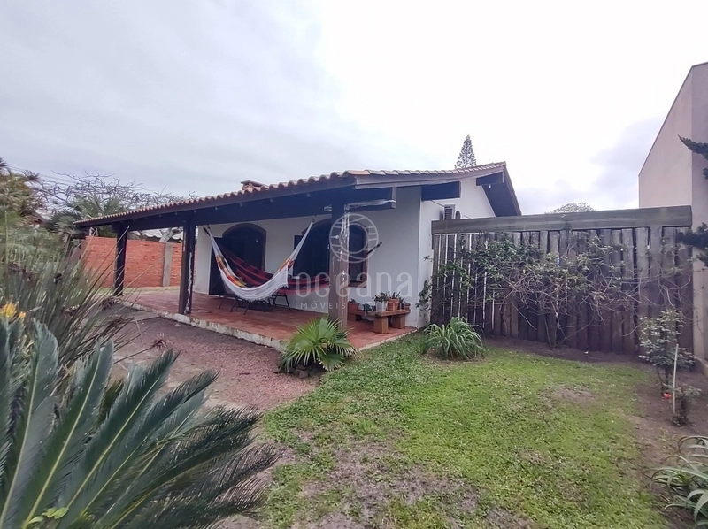 CASA A VENDA EM ATLÂNTIDA: 12ª foto da galeria de imagens do imóvel