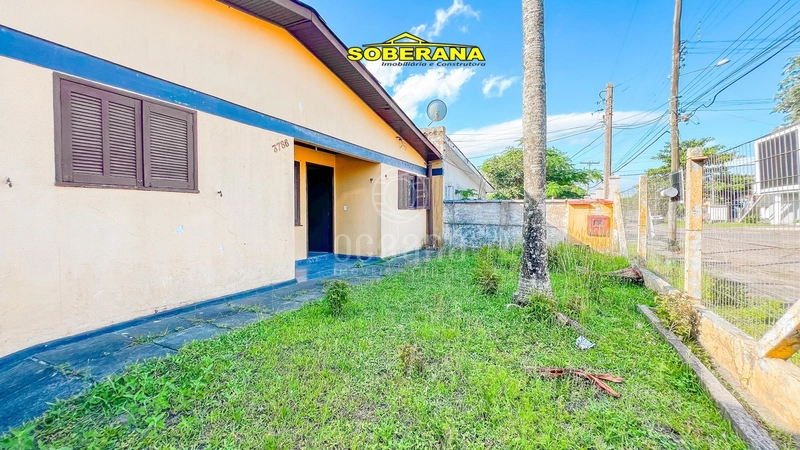 CASA Á VENDA EM CAPÃO NOVO: 1ª foto da galeria de imagens do imóvel