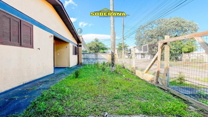 CASA Á VENDA EM CAPÃO NOVO: 2ª foto da galeria de imagens do imóvel