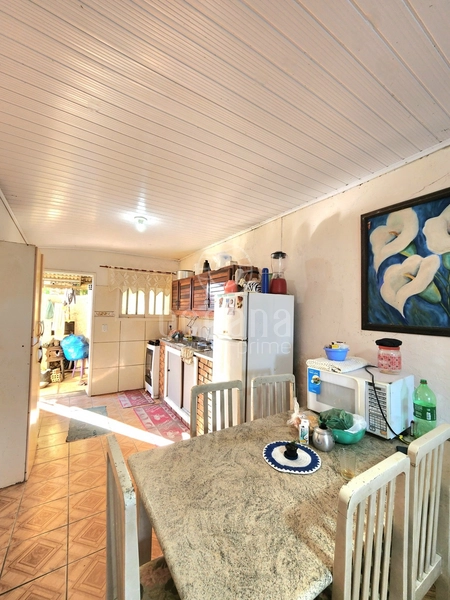 CASA Á VENDA EM CAPÃO NOVO: 5ª foto da galeria de imagens do imóvel