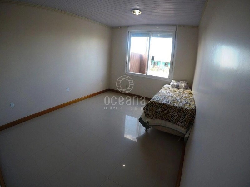 CASA A VENDA UMA QUADRA DO MAR EM CAPAO DA CANOA: 28ª foto da galeria de imagens do imóvel