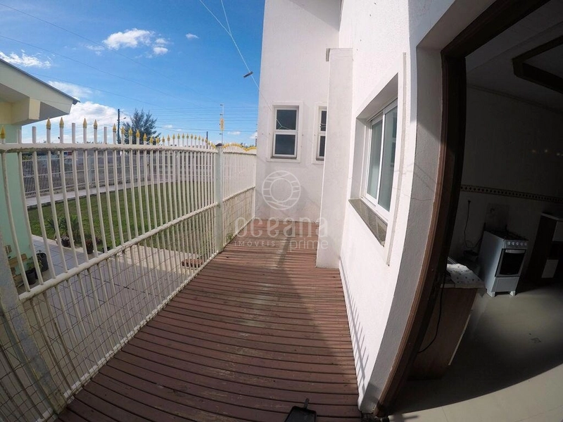 CASA A VENDA UMA QUADRA DO MAR EM CAPAO DA CANOA: 13ª foto da galeria de imagens do imóvel