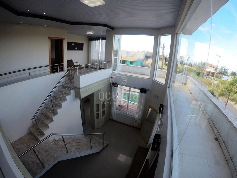 CASA A VENDA UMA QUADRA DO MAR EM CAPAO DA CANOA: 5ª foto da galeria de imagens do imóvel