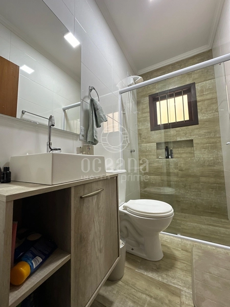 CASA A VENDA EM ATLANTIDA SUL 03 DORMITORIOS SENDO UMA SUITE: 5ª foto da galeria de imagens do imóvel