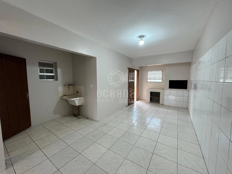 CASA A VENDA EM ATLANTIDA SUL 3 DORMITORIOS E UMA SUITE: 3ª foto da galeria de imagens do imóvel