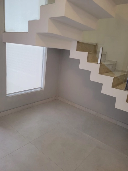SOBRADO A VENDA EM XANGRI-LA COM 03 SUITES: 3ª foto da galeria de imagens do imóvel