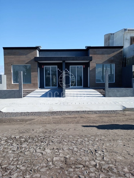 CASA A VENDA EM CAPAO DA CANOA