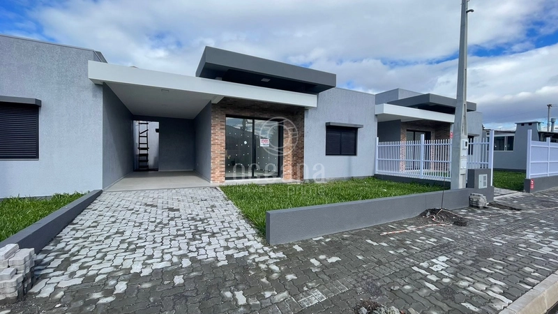 CASA A VENDA EM CAPAO DA CANOA