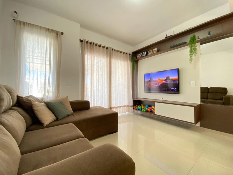 DUPLEX A VENDA NO CENTRO DE XANGRI-LÁ: 2ª foto da galeria de imagens do imóvel