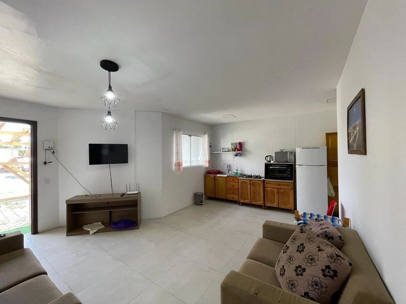 CASA A VENDA EM CAPAO DA CANOA