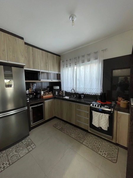 CASA DE ALTO PADRÃO EM CAPÃO NOVO: 7ª foto da galeria de imagens do imóvel