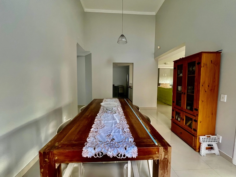 CASA A VENDA EM ATLANTIDA SUL PROXIMO AO MAR MOBILIADA E DECORADA: 7ª foto da galeria de imagens do imóvel
