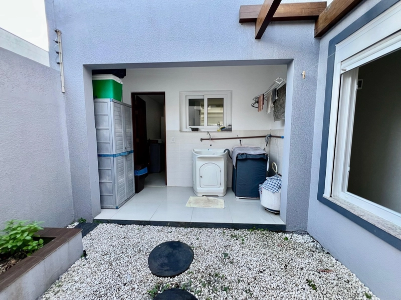 CASA A VENDA EM ATLANTIDA SUL PROXIMO AO MAR MOBILIADA E DECORADA: 14ª foto da galeria de imagens do imóvel