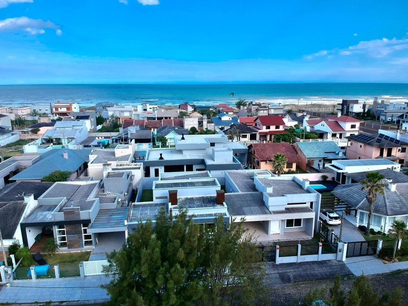 CASA A VENDA EM ATLANTIDA SUL PROXIMO AO MAR MOBILIADA E DECORADA: 37ª foto da galeria de imagens do imóvel