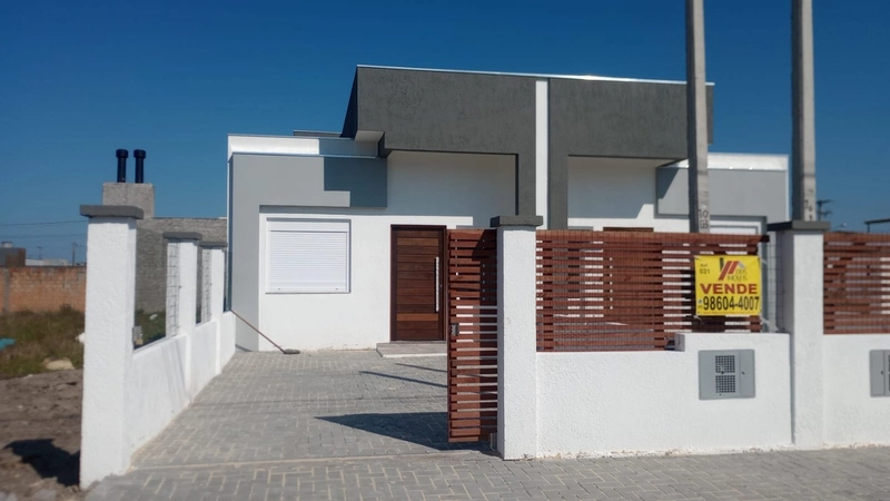 OPORTUNIDADE! CASA 3 DORMITÓRIOS COM SUÍTE - CAPÃO DA CANOA: 1ª foto da galeria de imagens do imóvel
