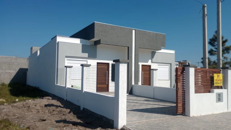 OPORTUNIDADE! CASA 3 DORMITÓRIOS COM SUÍTE - CAPÃO DA CANOA: 2ª foto da galeria de imagens do imóvel