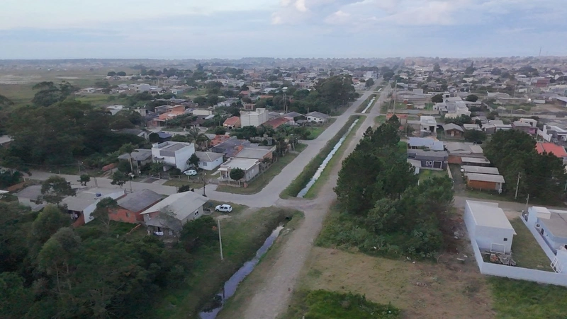 TERRENO Á VENDA NO POSTO 4: 4ª foto da galeria de imagens do imóvel