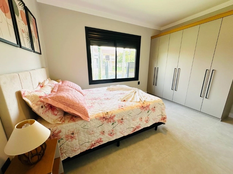 CASA 350 METROS DO MAR - MOBILIADA E DECORADA /NUNCA HABITADA: 6ª foto da galeria de imagens do imóvel