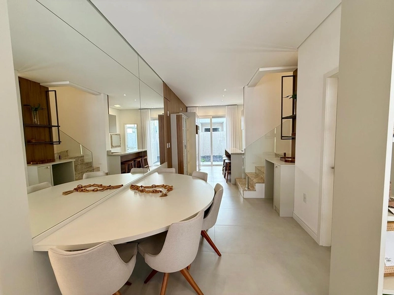 CASA NO MURANO: 7ª foto da galeria de imagens do imóvel