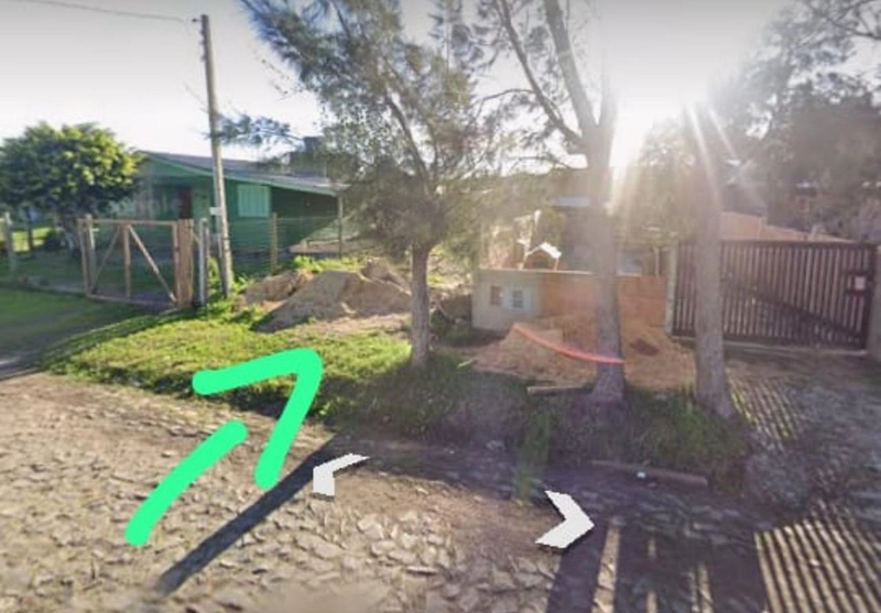 MEIO TERRENO NO ARPOADOR: 1ª foto da galeria de imagens do imóvel