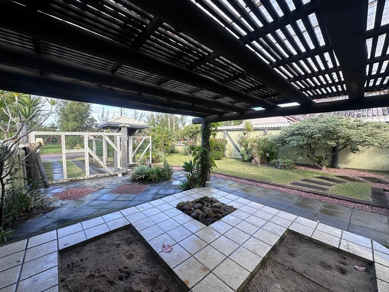 CASA A VENDA EM XANGRI-LÁ COM DOIS TERRENOS: 20ª foto da galeria de imagens do imóvel