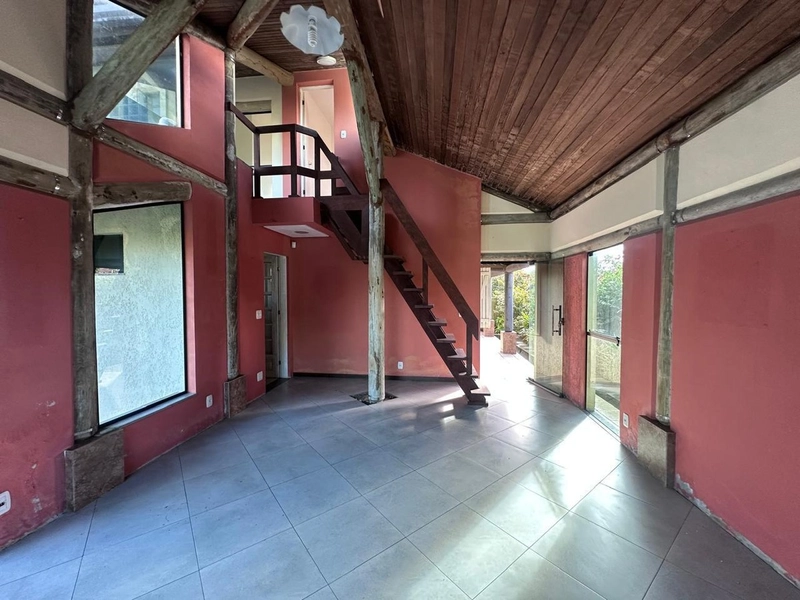 CASA A VENDA EM XANGRI-LÁ COM DOIS TERRENOS: 2ª foto da galeria de imagens do imóvel
