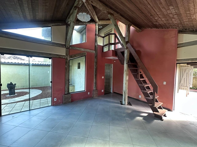 CASA A VENDA EM XANGRI-LÁ COM DOIS TERRENOS: 18ª foto da galeria de imagens do imóvel