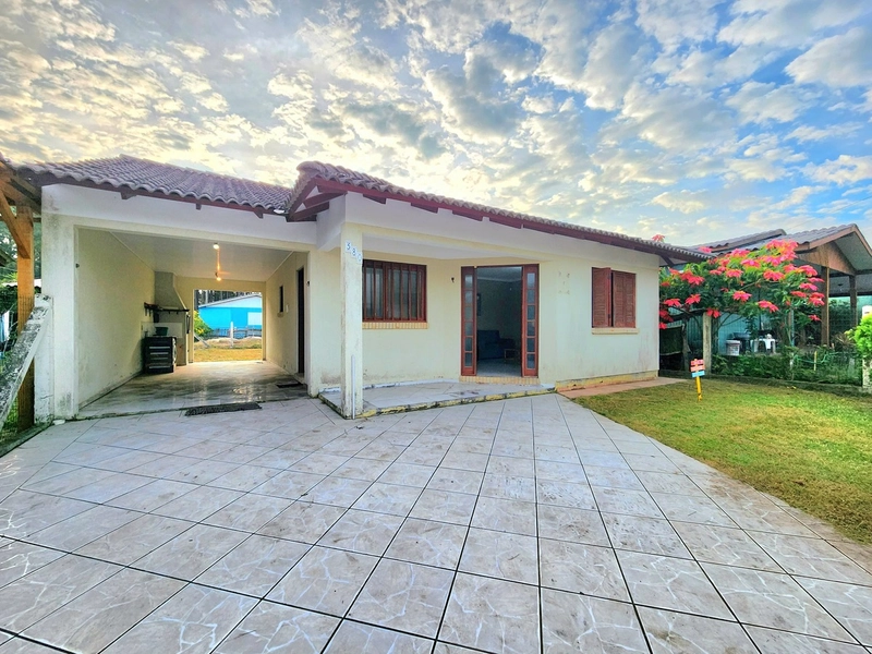 CASA 2 DORMITÓRIOS COM TERRENO INTEIRO - CAPÃO NOVO VILLAGE: 1ª foto da galeria de imagens do imóvel