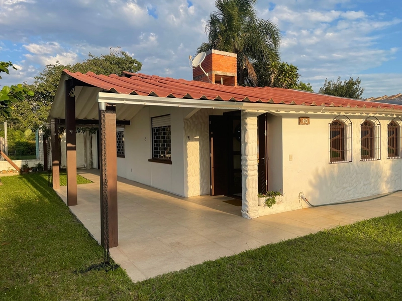 CASA A VENDA EM ATLANTIDA SUL: 1ª foto da galeria de imagens do imóvel
