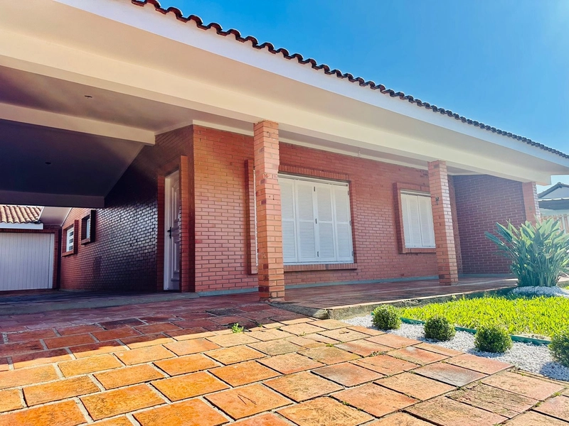 CASA A VENDA EM ATLANTIDA SUL: 14ª foto da galeria de imagens do imóvel