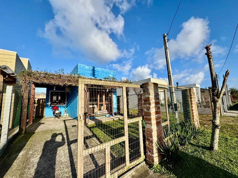 CASA A VENDA EM CAPAO DA CANOA