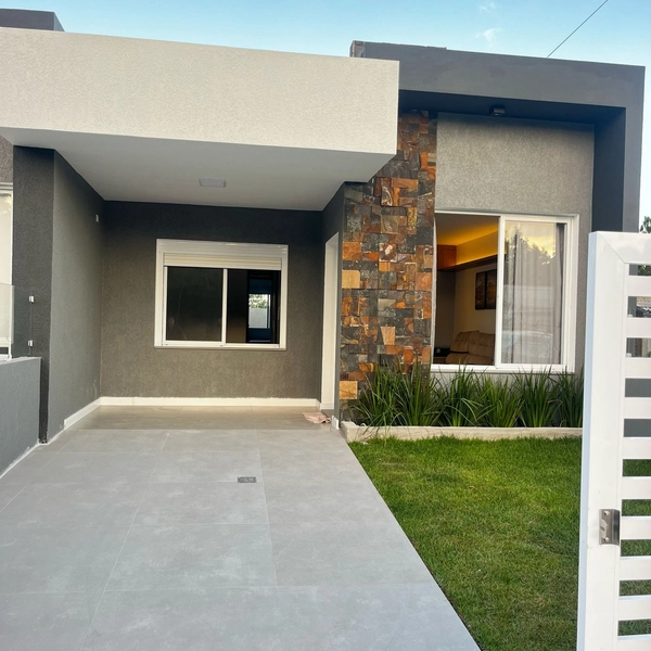 CASA A VENDA EM ATLANTIDA SUL: 19ª foto da galeria de imagens do imóvel