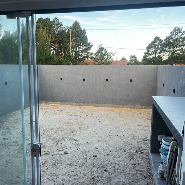 CASA A VENDA EM ATLANTIDA SUL: 14ª foto da galeria de imagens do imóvel
