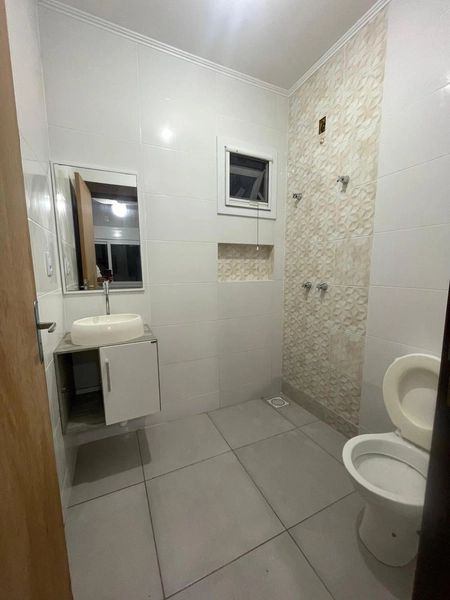 CASA A VENDA EM ATLANTIDA SUL PROXIMO AO MAR: 3ª foto da galeria de imagens do imóvel