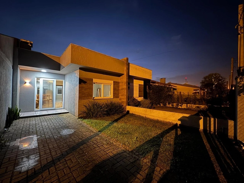 CASA A VENDA EM ATLANTIDA SUL PROXIMO AO MAR: 7ª foto da galeria de imagens do imóvel