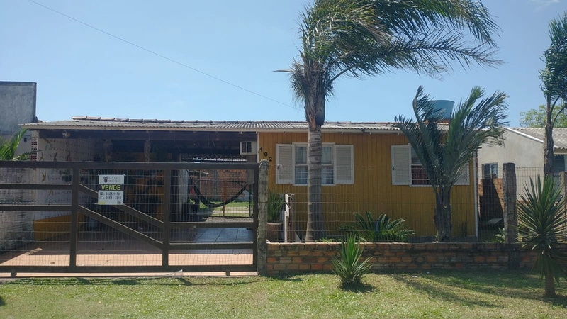 CASA NA ZONA NORTE LADO SERRA COM TERRENO INTEIRO