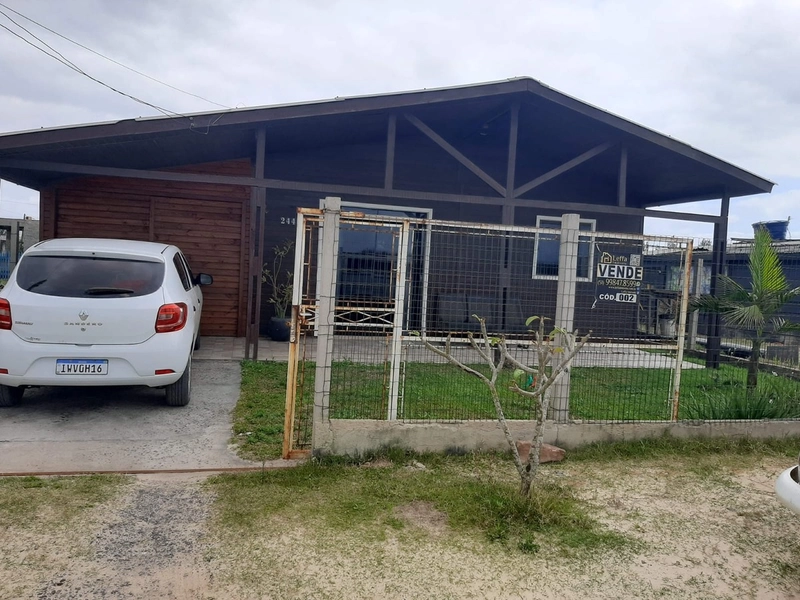 CASA NA BEIRA MAR DE CAPÃO NOVO - PARCELADINHO: 1ª foto da galeria de imagens do imóvel