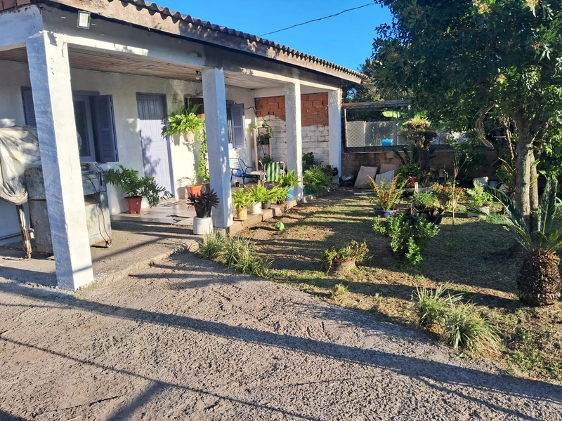 CASA DE TERRENO INTEIRO LADO MAR EM CAPÃO NOVO: 8ª foto da galeria de imagens do imóvel