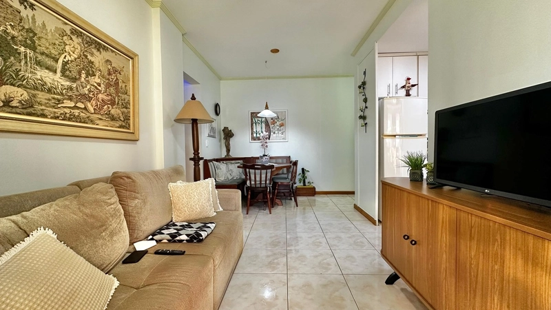 APARTAMENTO A VENDA NA ZONA NOVA COM SACADA: 3ª foto da galeria de imagens do imóvel