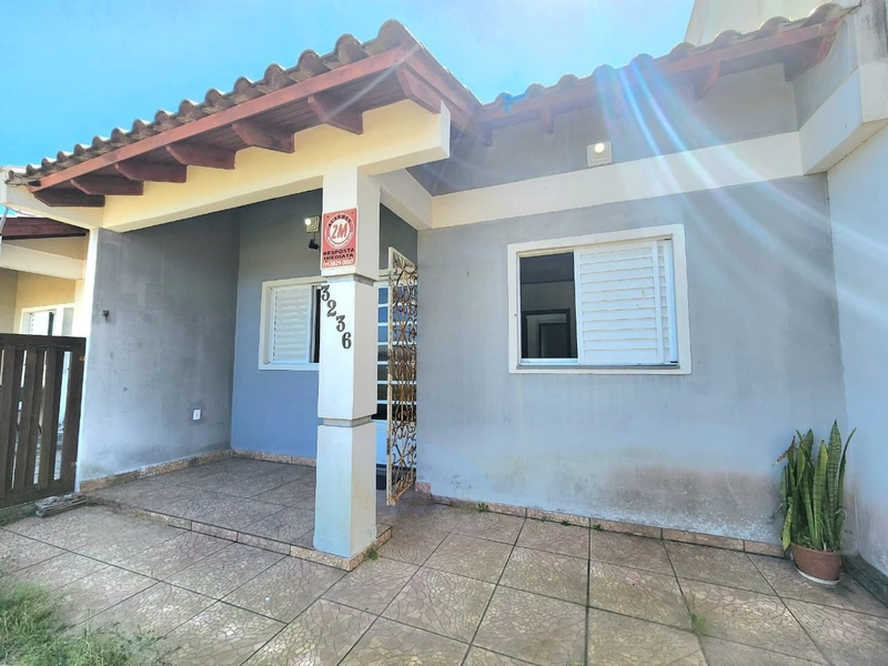 CASA 2 DORMITÓRIOS - CAPÃO NOVO - CAPÃO DA CANOA: 1ª foto da galeria de imagens do imóvel