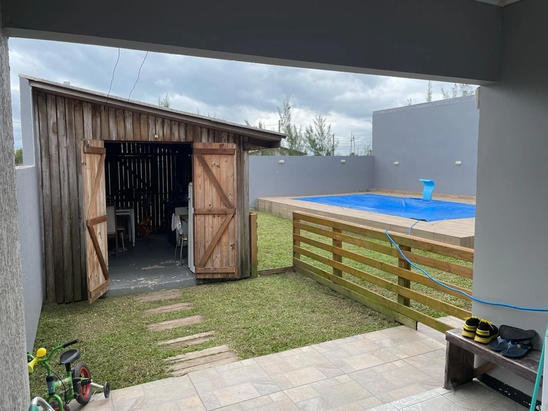 CASA COM PISCINA E TERRENO INTEIRO EM MARIÁPOLIS: 8ª foto da galeria de imagens do imóvel