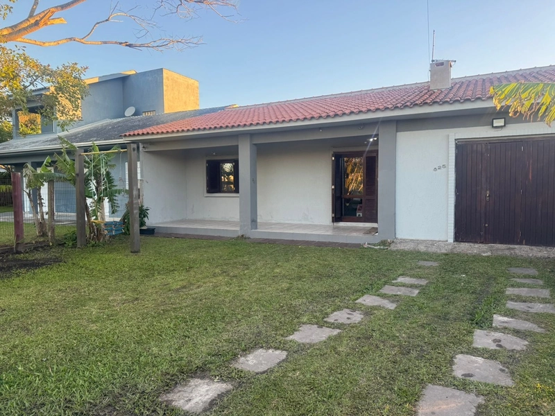 CASA COM TERRENO INTEIRO - 3 DORMITÓRIOS / XANGRI-LA: 1ª foto da galeria de imagens do imóvel