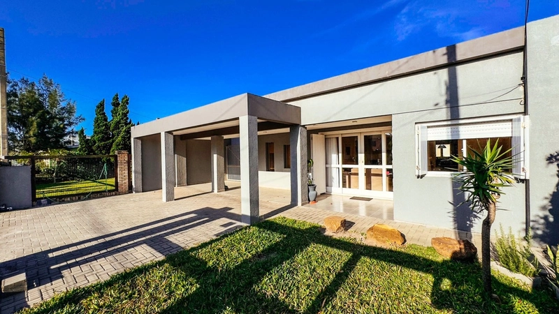 CASA A VENDA EM XANGRI-LA PERTO DO MAR: 1ª foto da galeria de imagens do imóvel