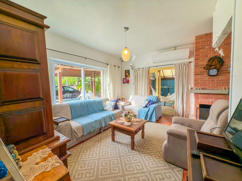 CASA A VENDA EM ATLANTIDA: 4ª foto da galeria de imagens do imóvel