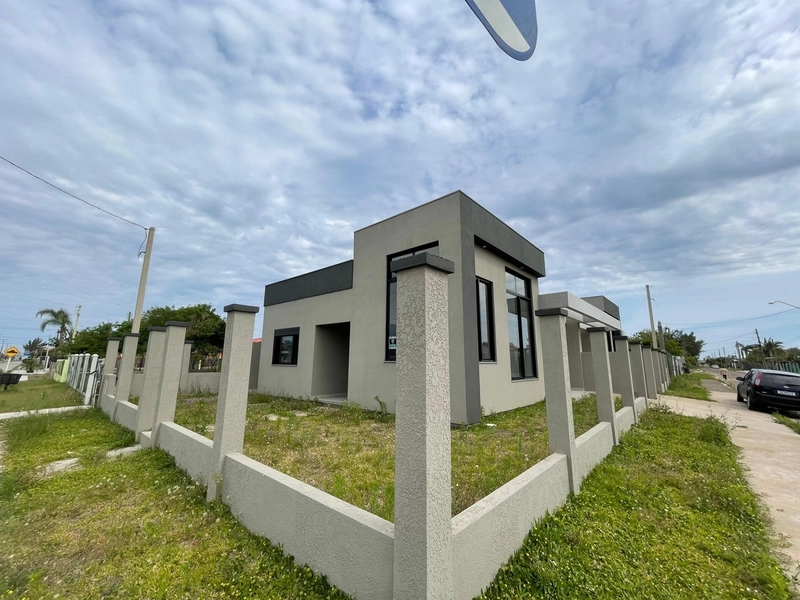 CASA A VENDA EM XANGRI-LA  NOVA